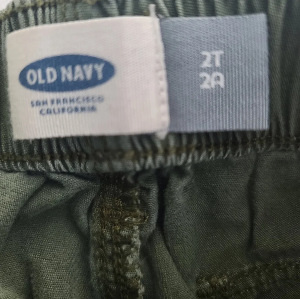 Old Navy Boys Cargo Shorts Olive Size 2T